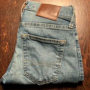 Hollister men’s jeans